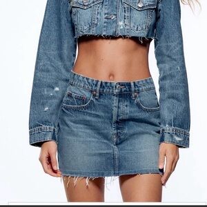 NWT Zara Midrise Blue Denim Mini Skirt Size XS